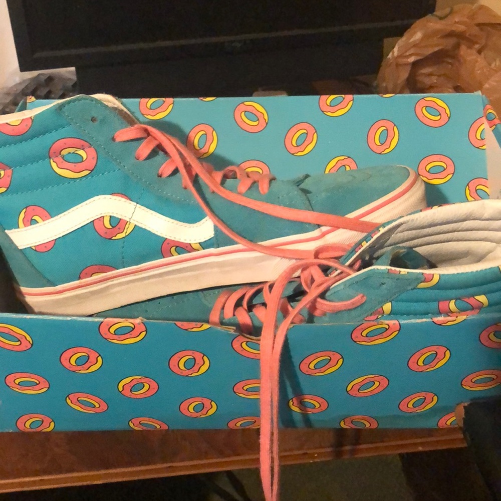 Sk8-HI Odd future limited edition donut vans